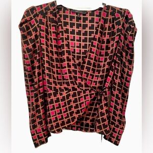 Geometric Patterned Wrap Top Women’s Size Small